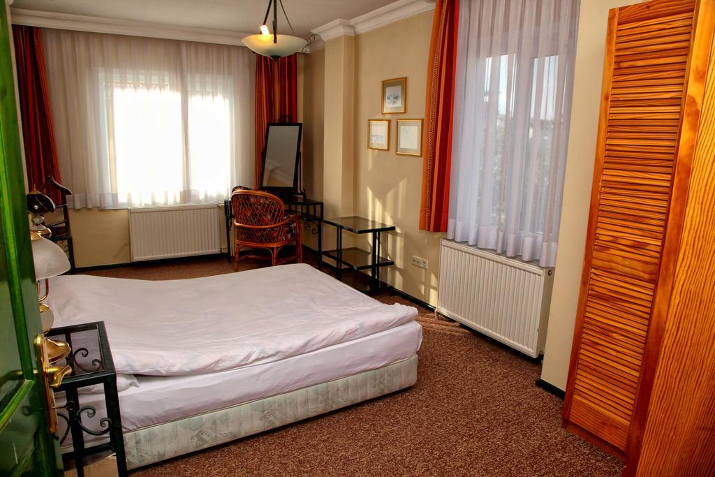 Aparthotel Rainbow 48 Apart