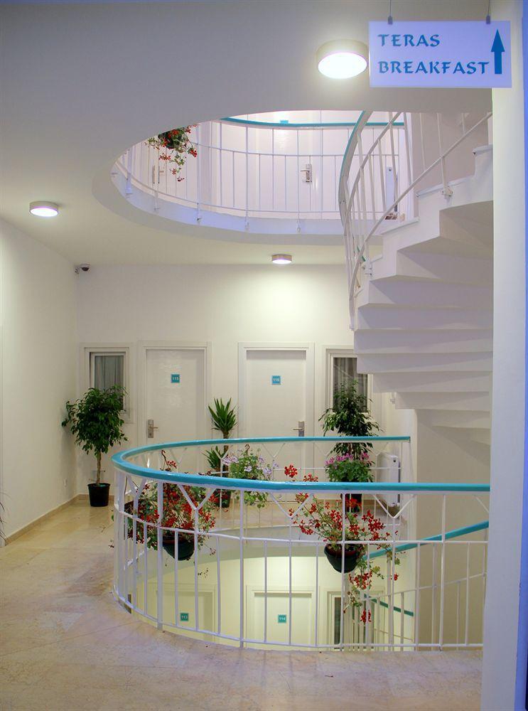 Yazar Hotel