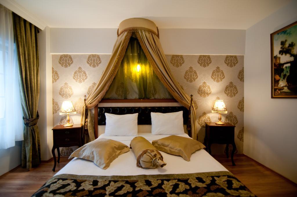 Noahs Ark Hotel 4*