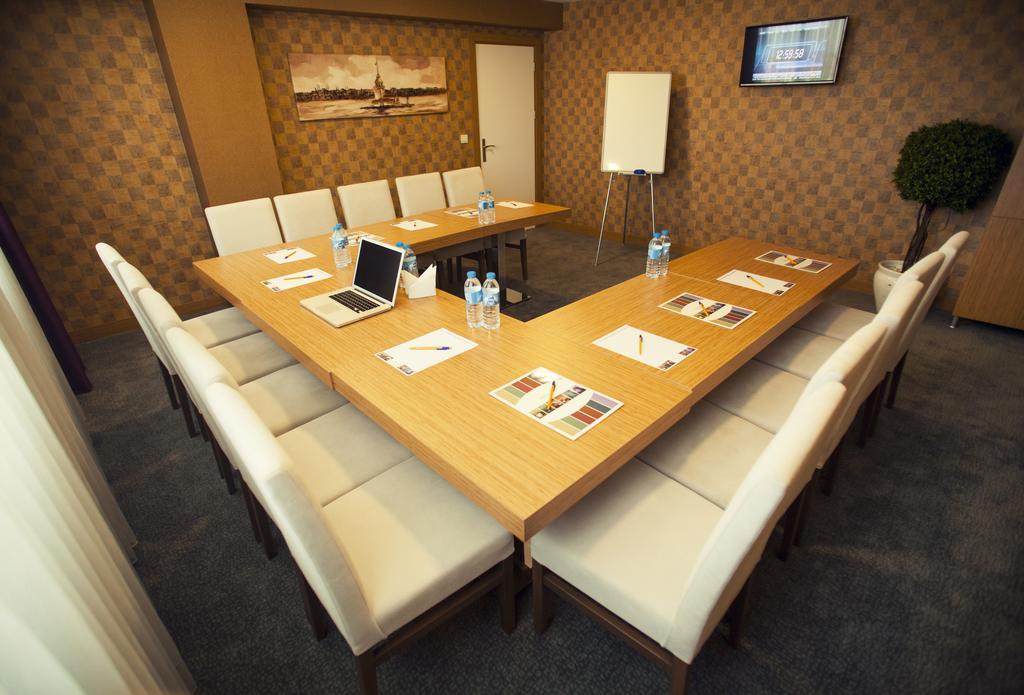 Otel Helikon Business