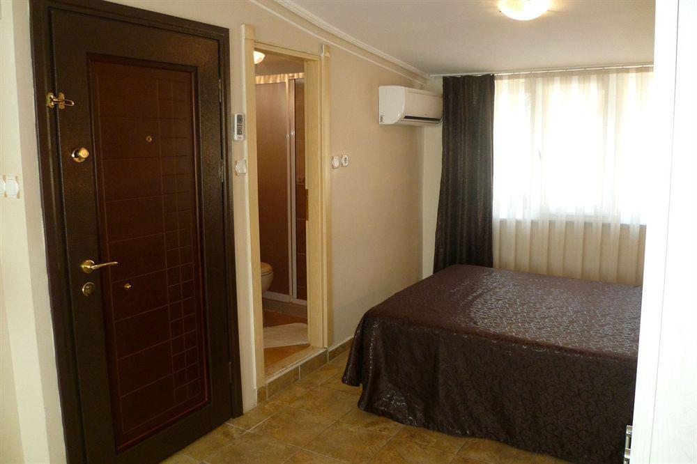 Hotel Ekim 3*