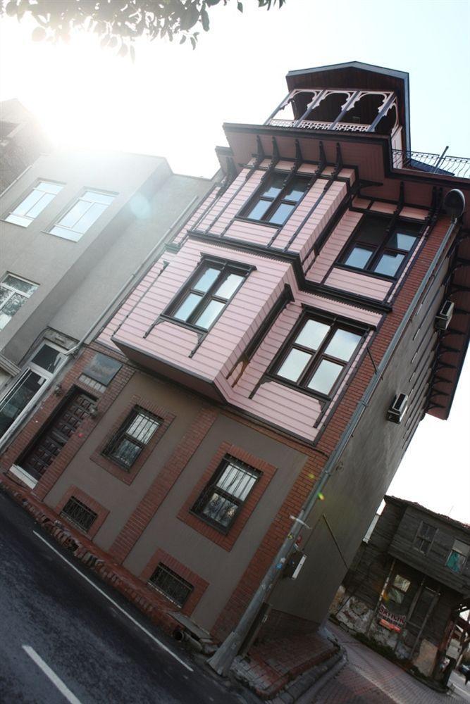 Aparthotel Balat Suites