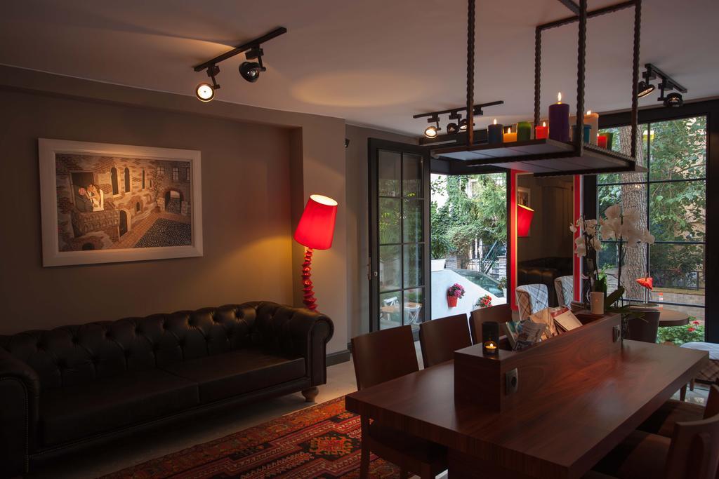 Juliet & Kitchen Hotel