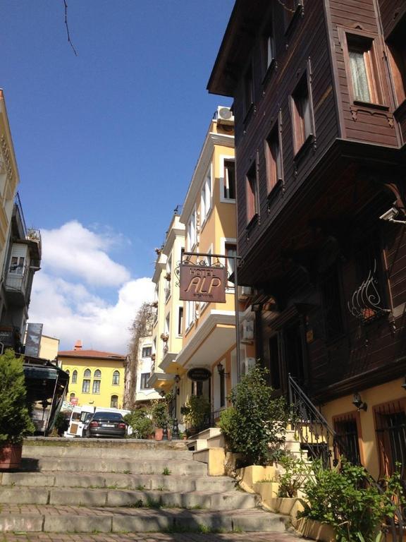 Alp Hotel 3*