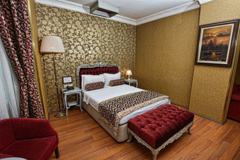 Hotel Santa Hill 3*