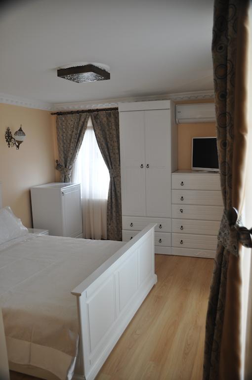 Corner Taksim 3*