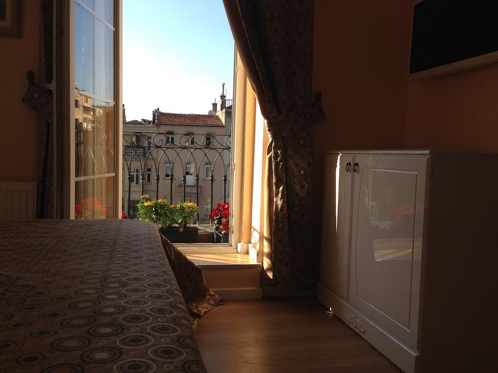 Corner Taksim Istanbul