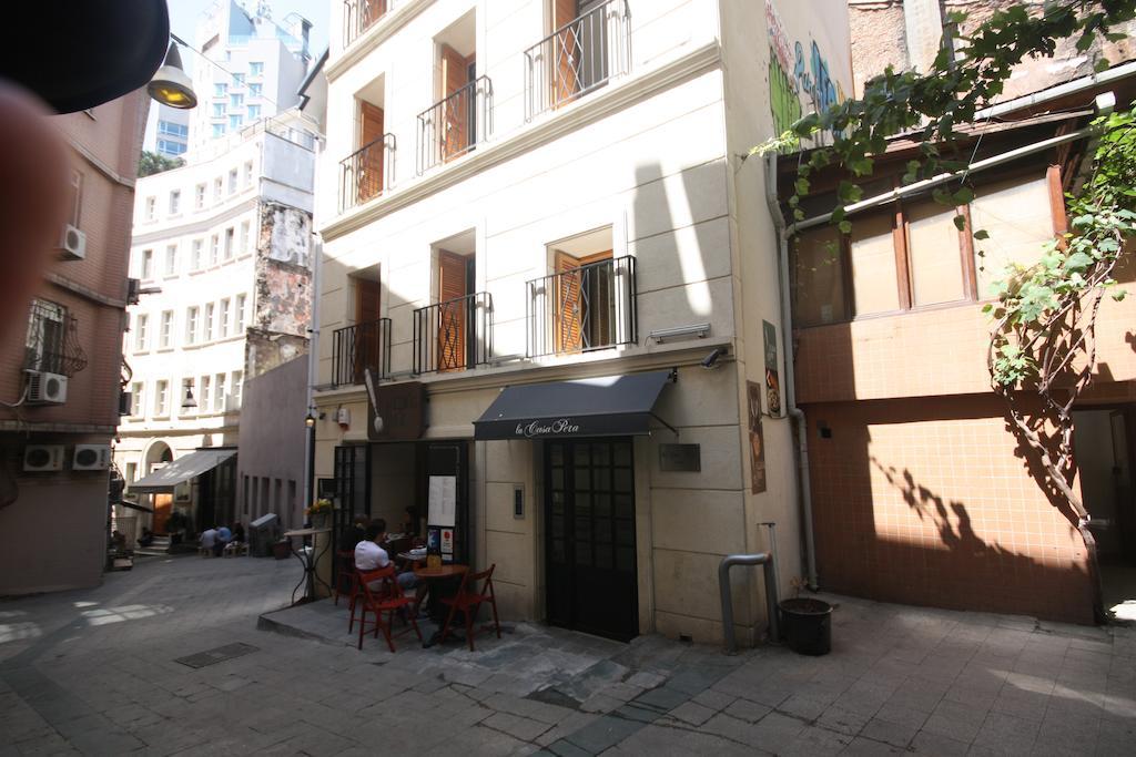 La Casa Pera Suites