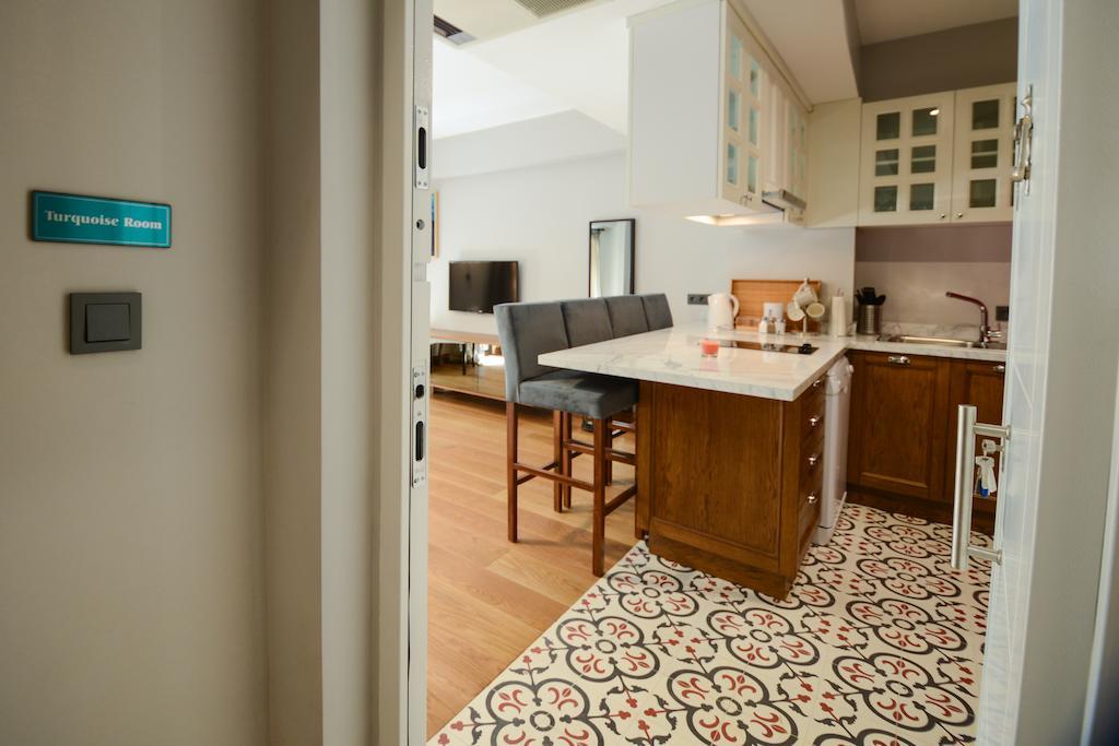 La Casa Pera Suites