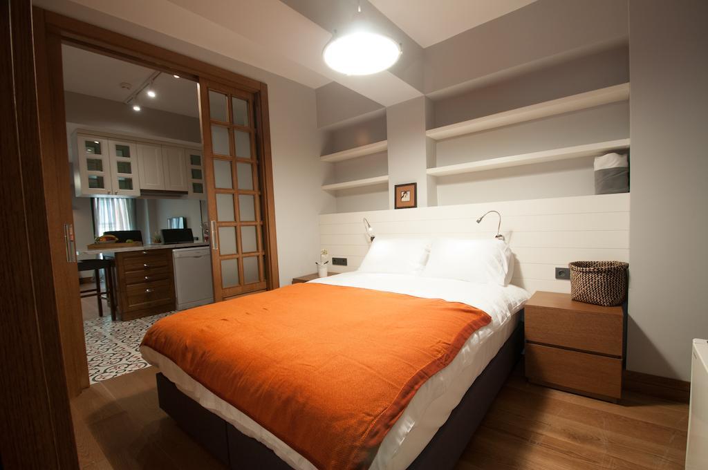 La Casa Pera Suites Aparthotel 3*