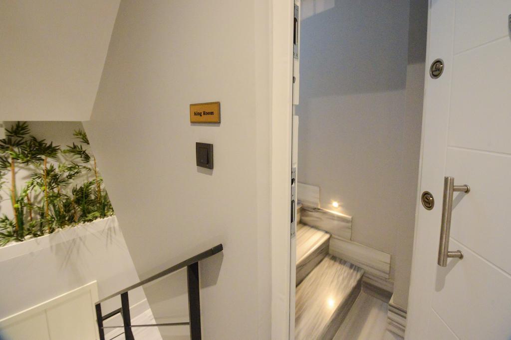 La Casa Pera Suites Aparthotel 3*