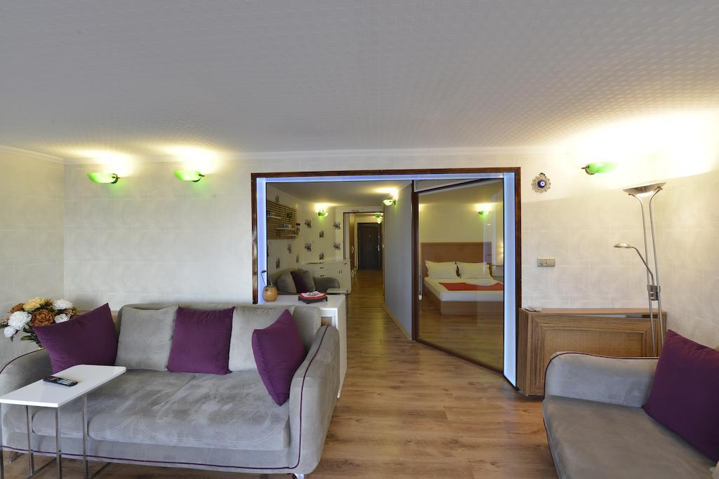 Penthouse Hotel