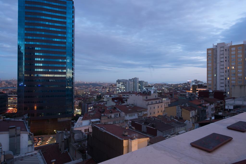 Inside Sisli