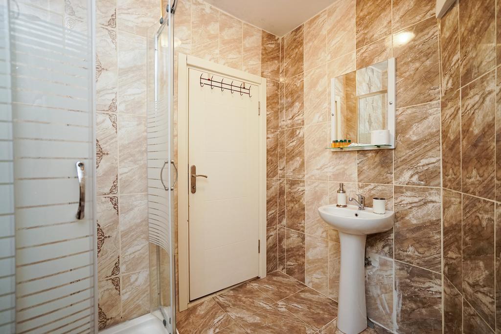 Aparthotel La Luna Suites *