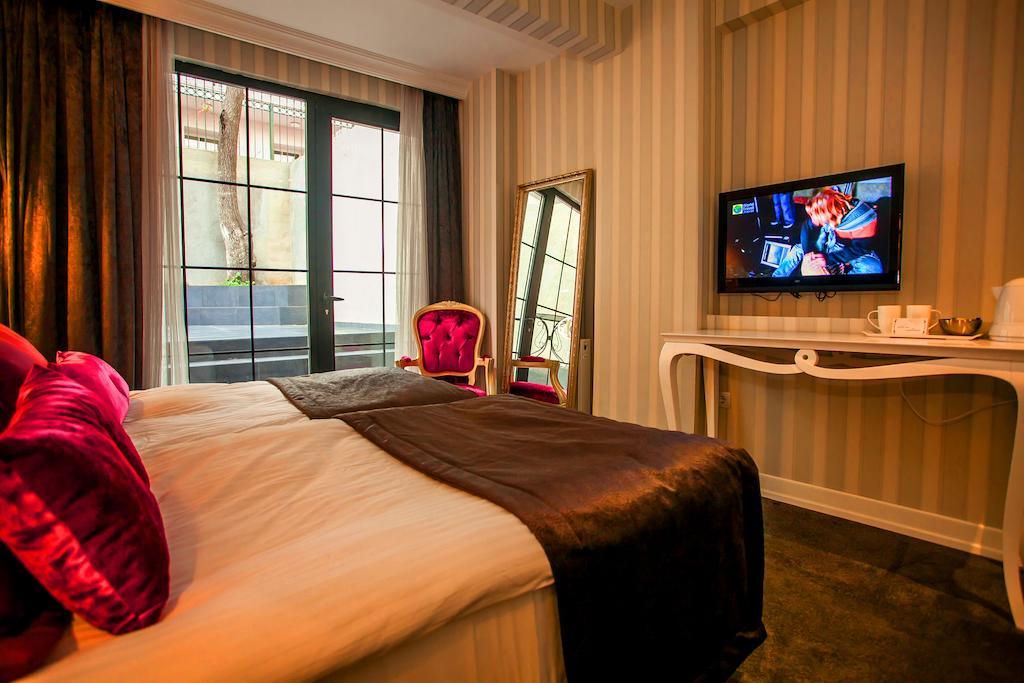 Hotel Lucis Pera 4*