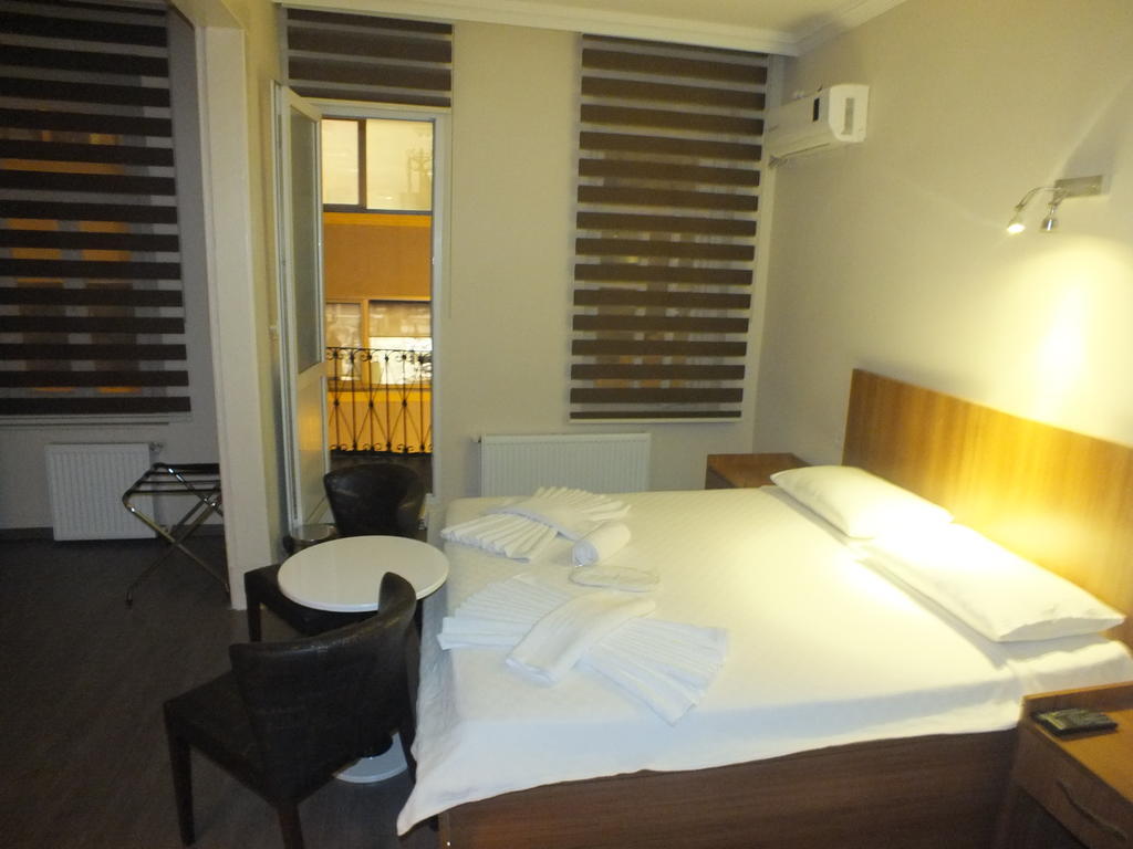Hotel City Plus Butik 3*