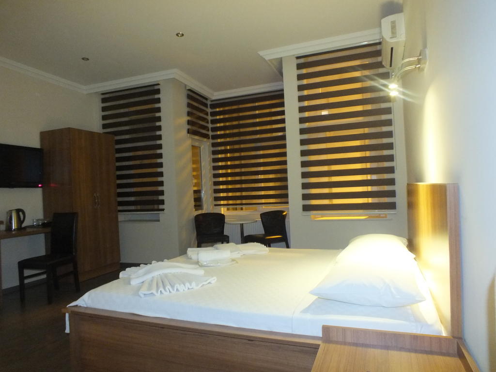 Hotel City Plus Butik 3*