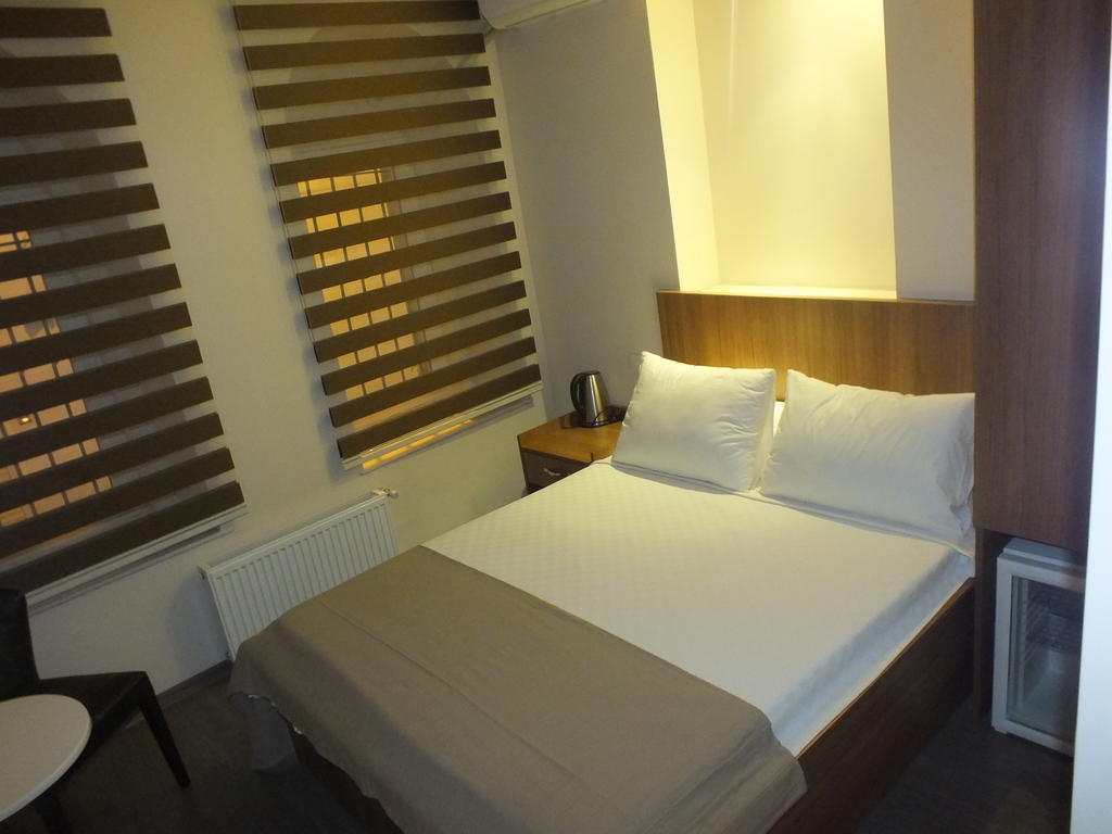 Hotel City Plus Butik 3*