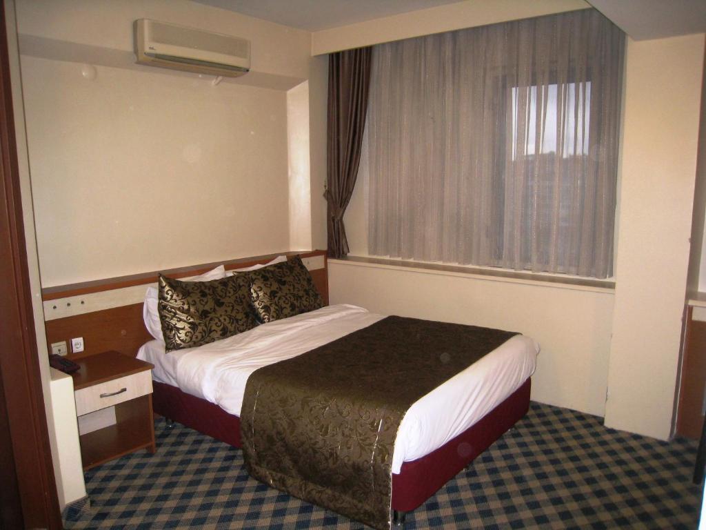Otel City Hotel