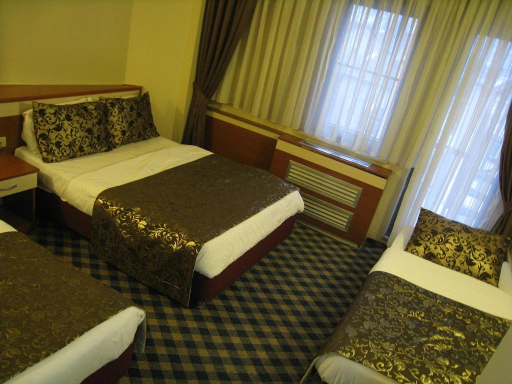 City Hotel Otel