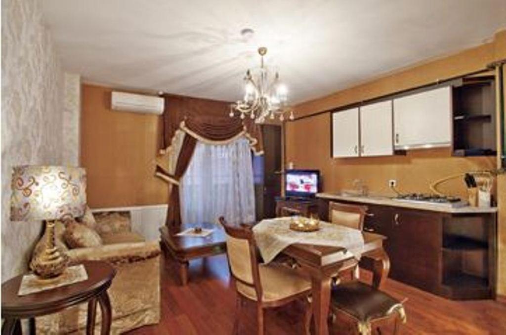 Ascot House Apartment *