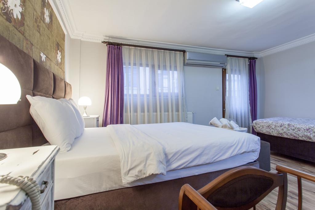 Hotel Dora 3*