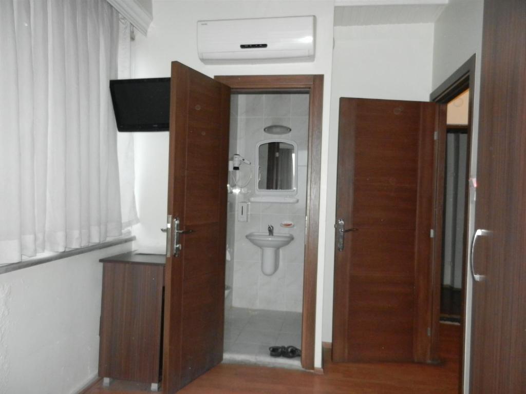 Cagri Hotel
