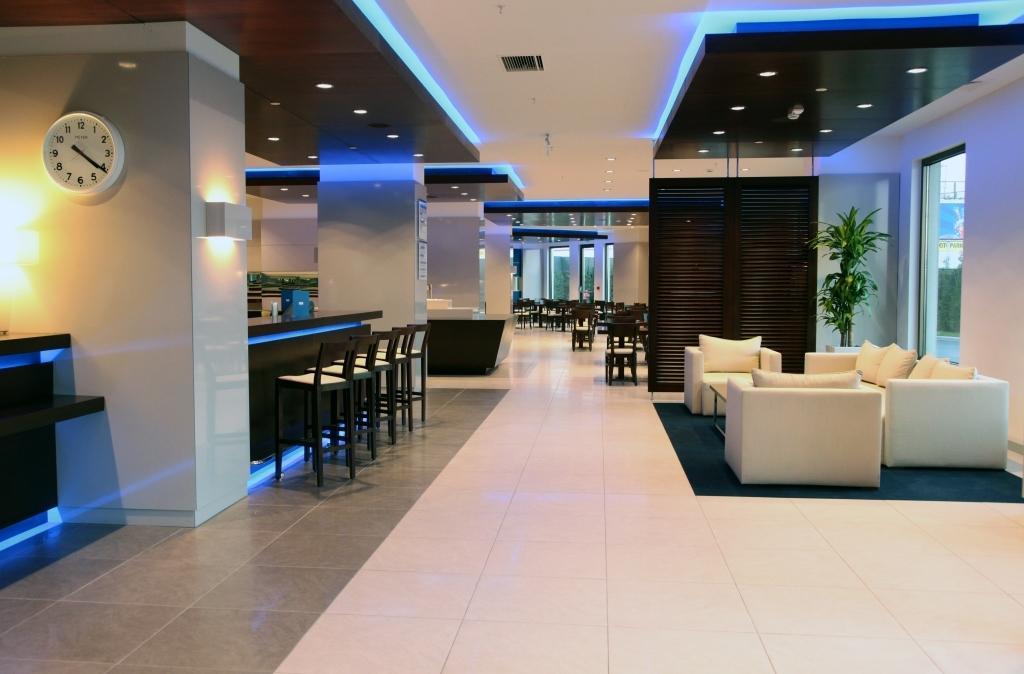 Hotel Express Istanbul-ora 3*