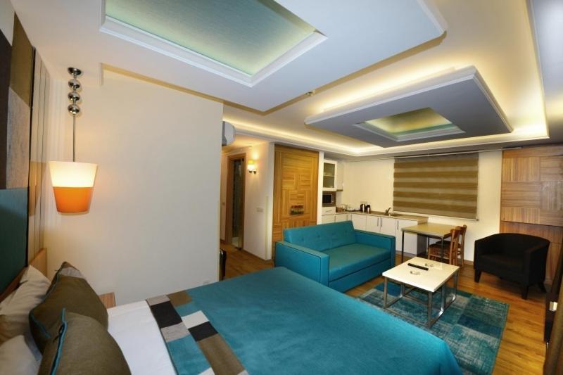 Collage Cihangir 33 2* Istanbul