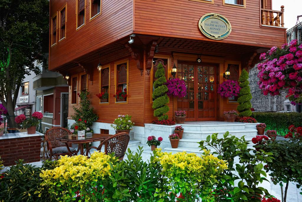 Valide Sultan Konagi Istanbul