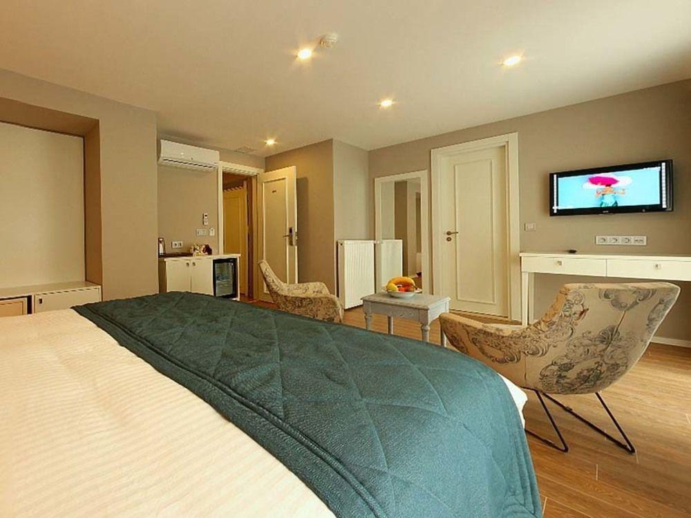 Hotel Taksim Santa Lucia 3*