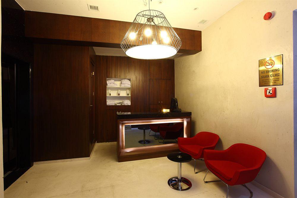 Hotel Victory & 4*