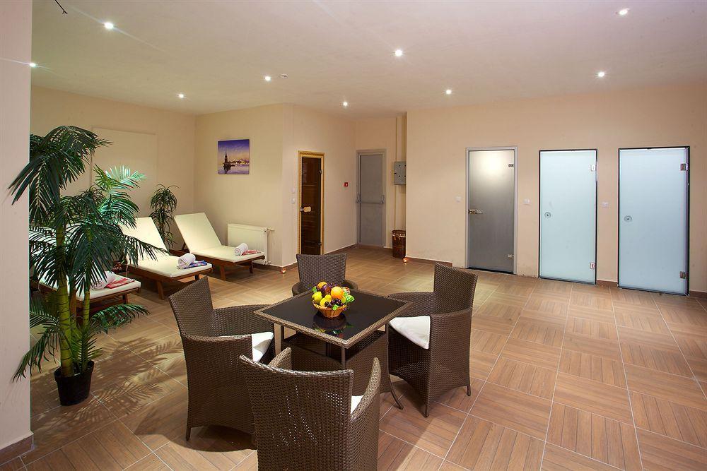 Hotel Carlton Old 4*