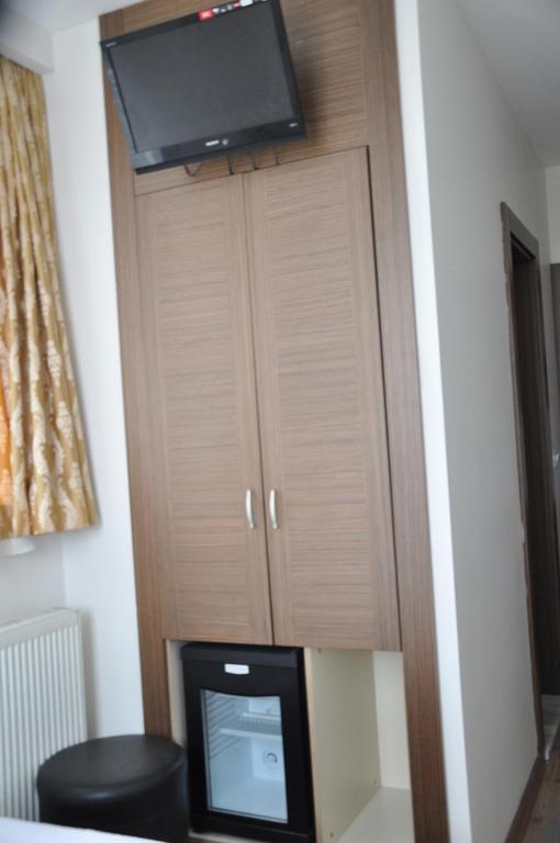Hivas Hotel