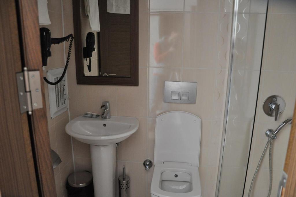 Hotel Hivas 2*
