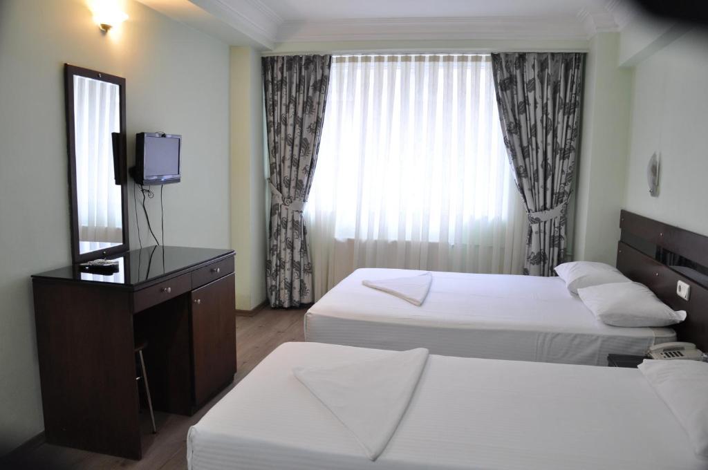 Hivas Hotel 2*