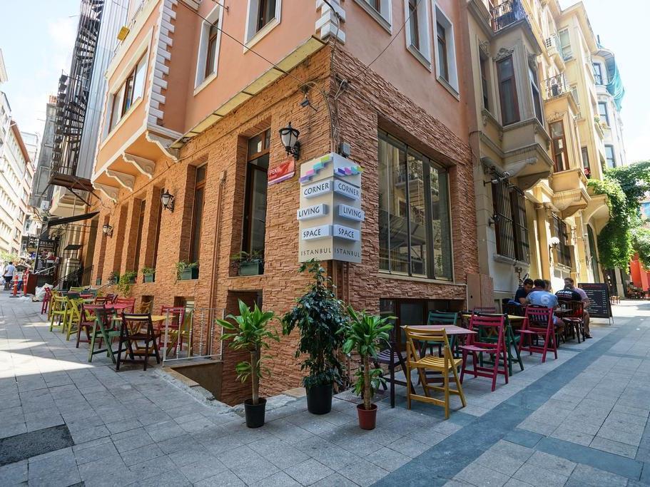 Oda ve Kahvaltı Corner Living Space 3*