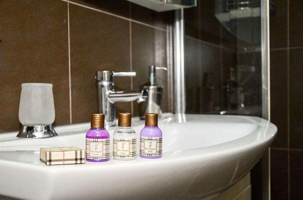 Omer Hayyam Suites Aparthotel