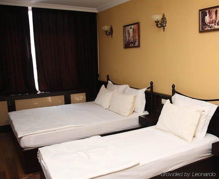 Arasta Guest house 3*