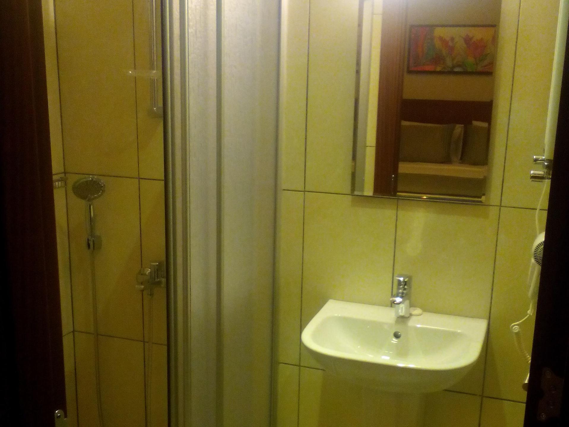 Cordis Hotel
