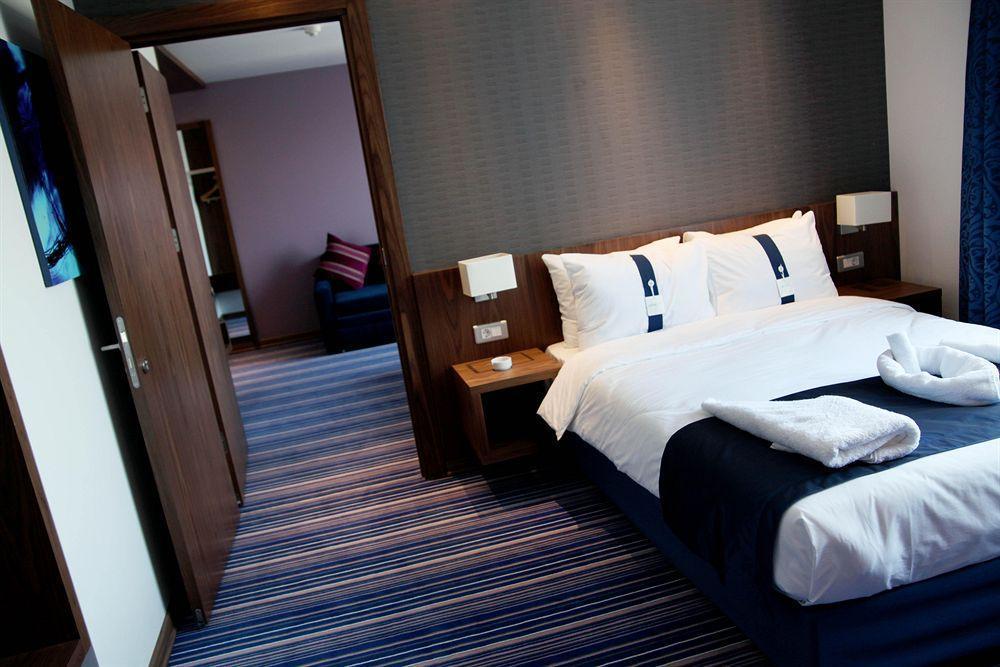 Express Istanbul-altunizade By Ihg Hotel 3*