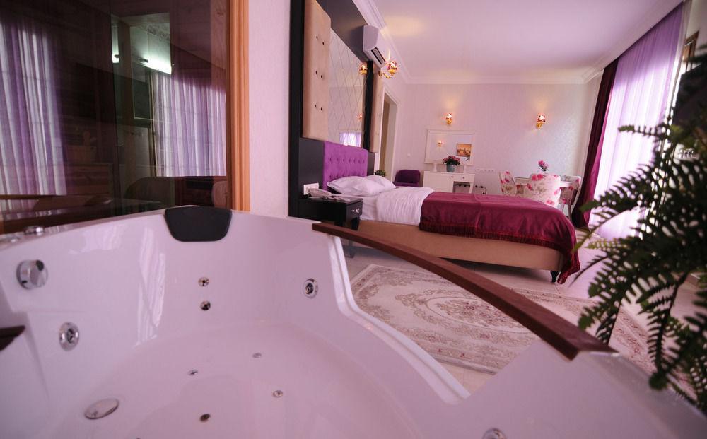 East Hotel 3*