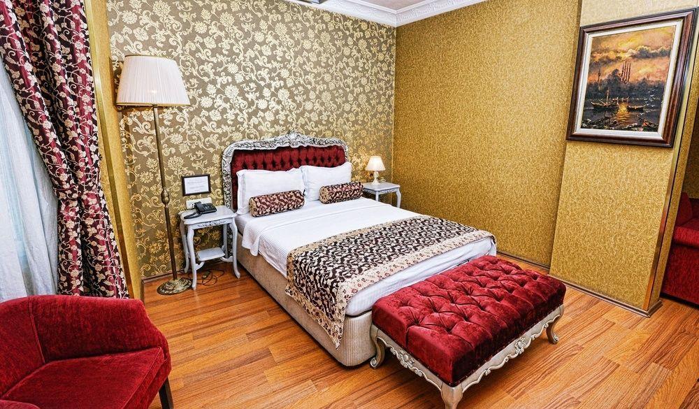 Santa Hill Hotel