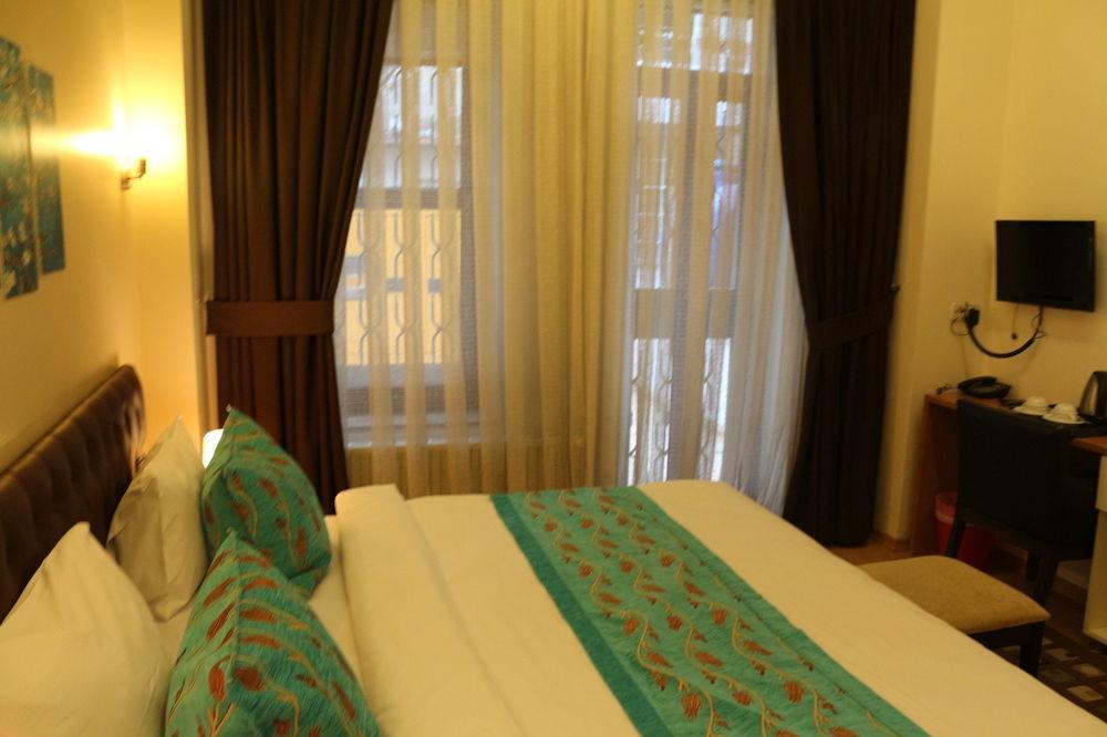 Plussuite Taksim 3*