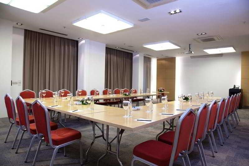 Divan Hotel