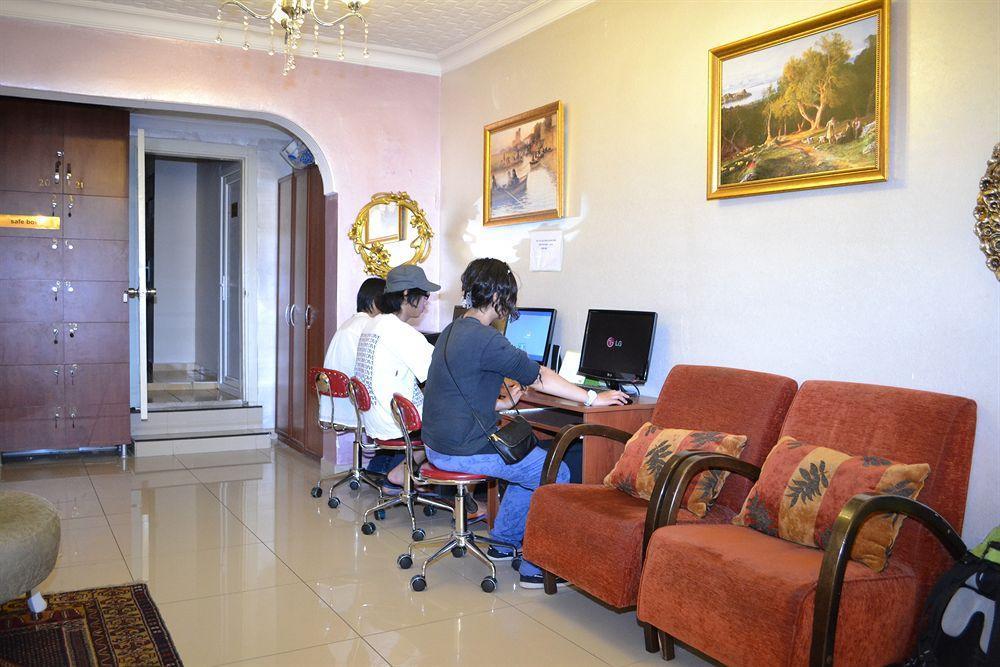 Big Apple Hostel