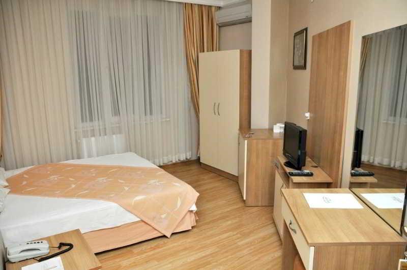 Arsima Hotel 3*