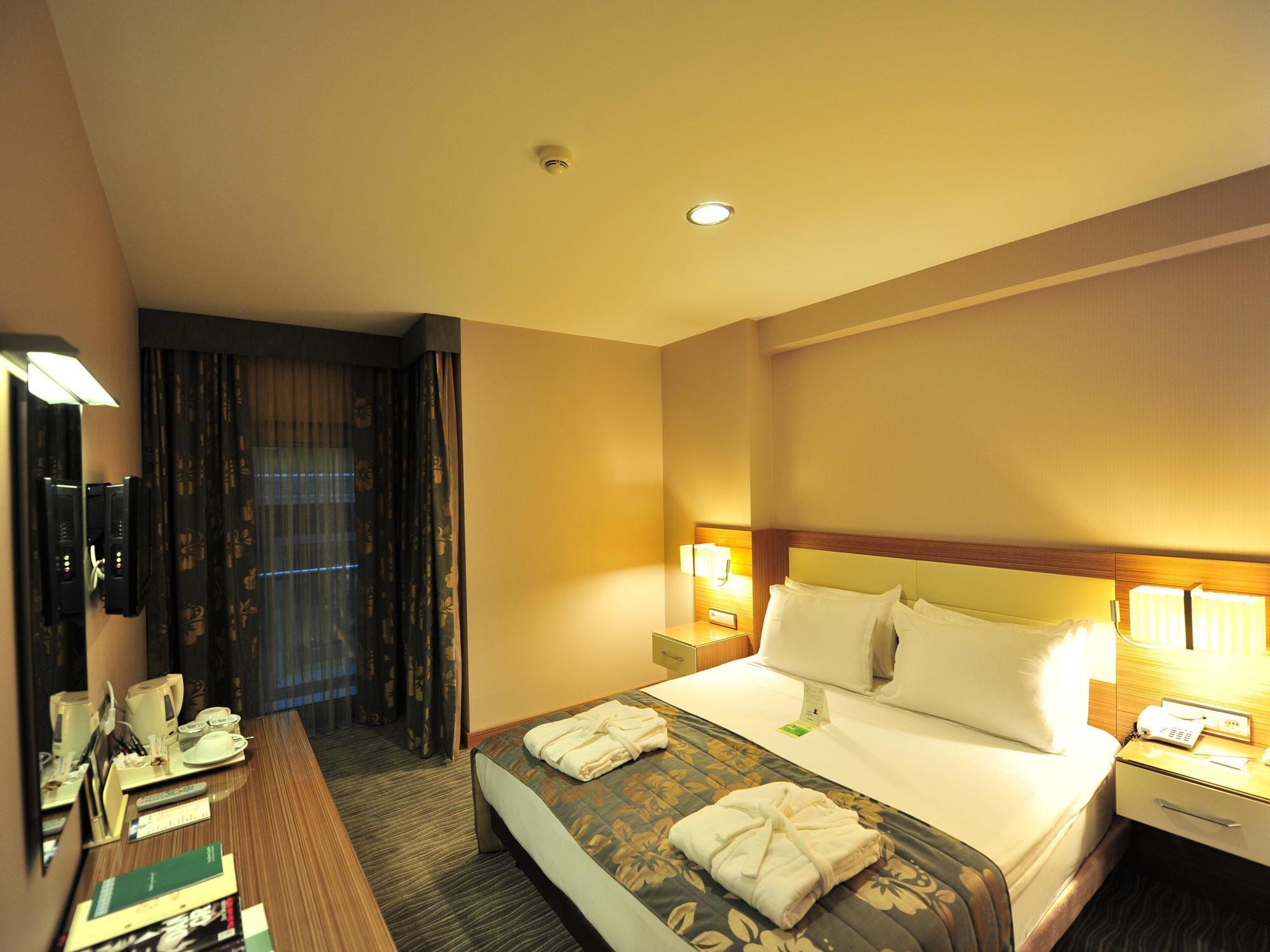 Yasmak Comfort 3* Istanbul
