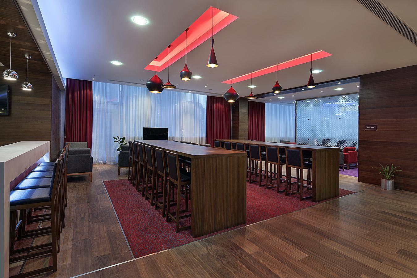 Hampton By Hilton Kayasehir Hotel
