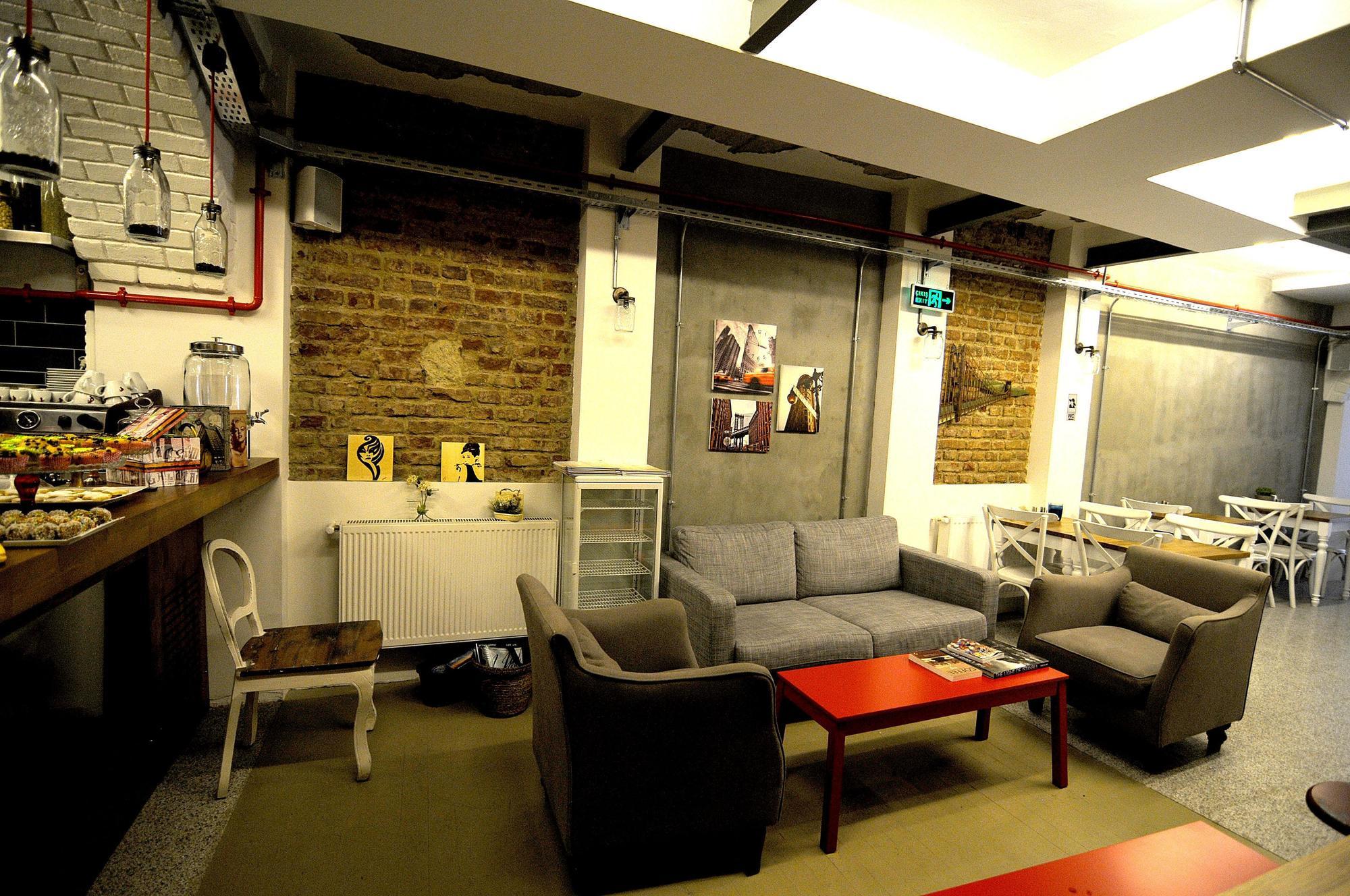 Taksim Safe House 3*